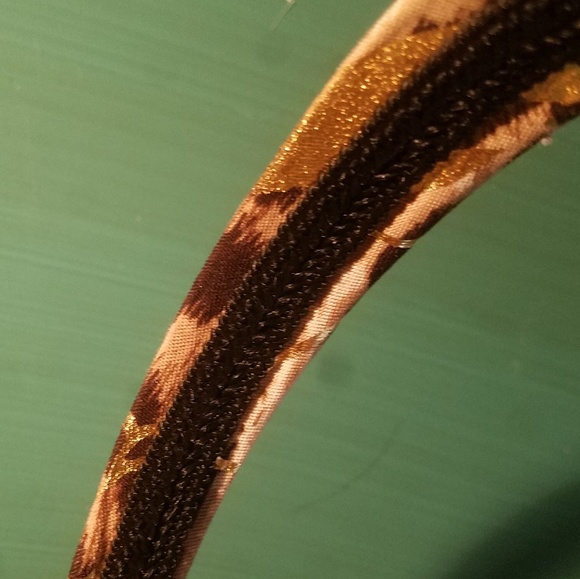 NWOT Headband Cheetah with Gold Paint - Picture 3 of 3